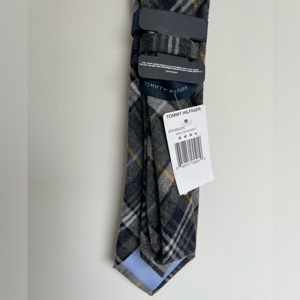 Tommy Hilfiger Wool Tie - Picture 3 of 5